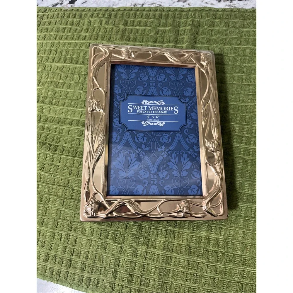 Sweet Memories Gold Floral Art Nouveau 4x6 Photo FrameAlbum Velvet TarnishResist